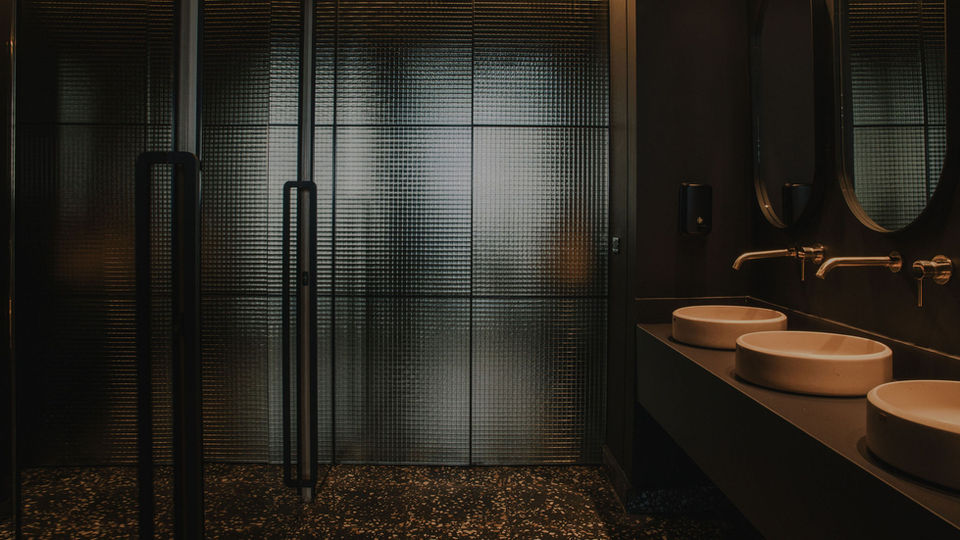 753cb8_220df763ae0a40bc8032a41dfba78815~mv2