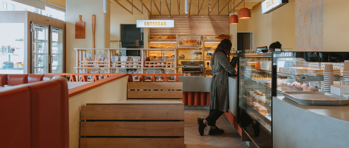 753cb8_a95b876fa2684f70970506dc1796ffb0~mv2