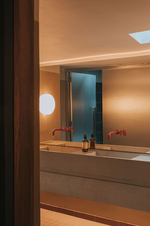 753cb8_ca32afcbd311463cb7724e599b914a3a~mv2