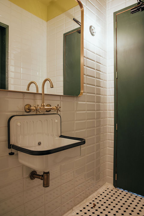 753cb8_d5c72f0367bb462d86188a49fa90ce70~mv2